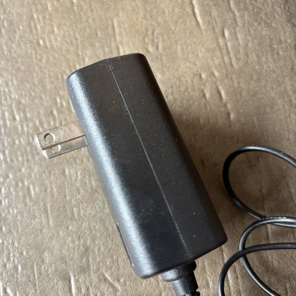 Genuine Sony AC-M1210UC AC Power Adapter for Blue-ray Player 12V 1A BDP-S3700